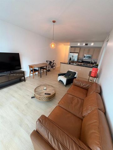 1111 SW 1st Avenue 2015N, Miami, FL 33130