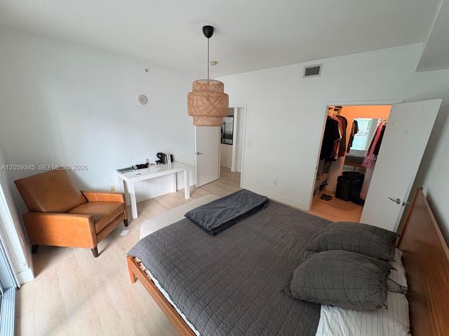 1111 SW 1st Avenue 2015N, Miami, FL 33130