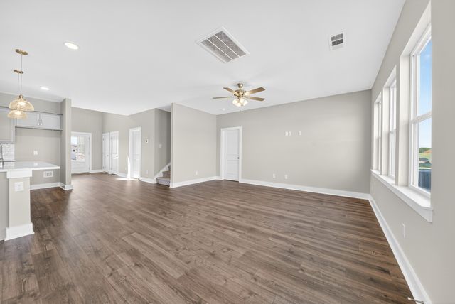 3920 Trinity Woods Rd, Columbia, TN 38401