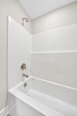 3920 Trinity Woods Rd, Columbia, TN 38401