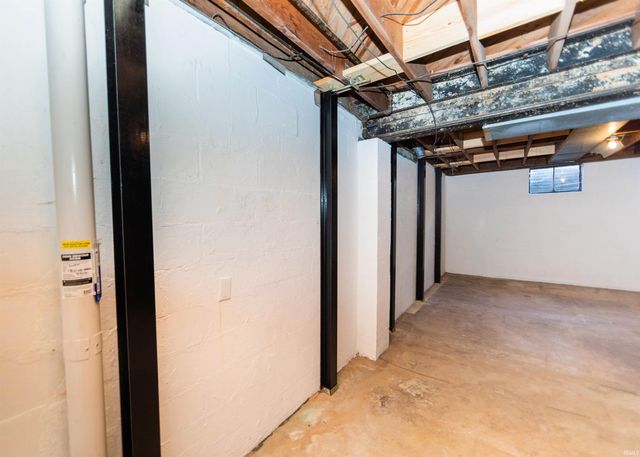 1220 E Hunter Avenue, Bloomington, IN 47401