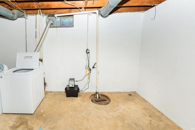 1220 E Hunter Avenue, Bloomington, IN 47401