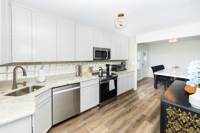 1220 E Hunter Avenue, Bloomington, IN 47401