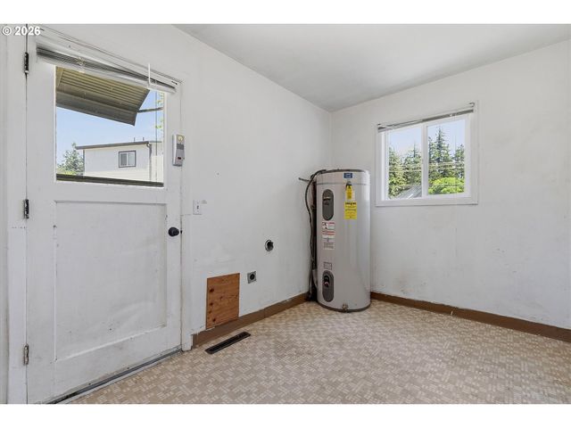 2551 CAMBRIDGE St, West Linn, OR 97068