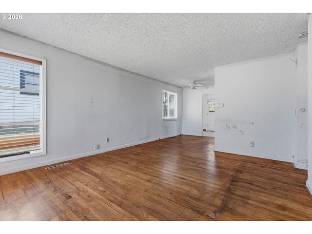 2551 CAMBRIDGE St, West Linn, OR 97068