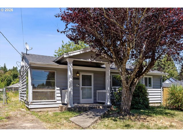 2551 CAMBRIDGE St, West Linn, OR 97068