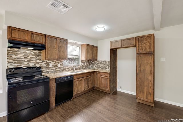 9214 Cliffvale St, San Antonio, TX 78250