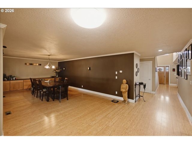 2448 Nw VIOLET Ct, Albany, OR 97321