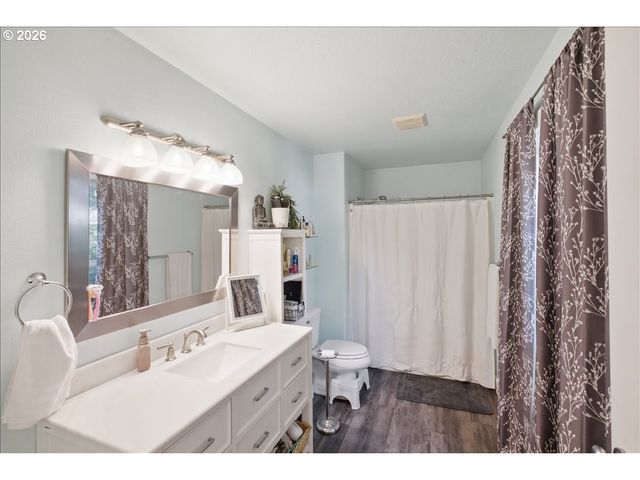 2448 Nw VIOLET Ct, Albany, OR 97321