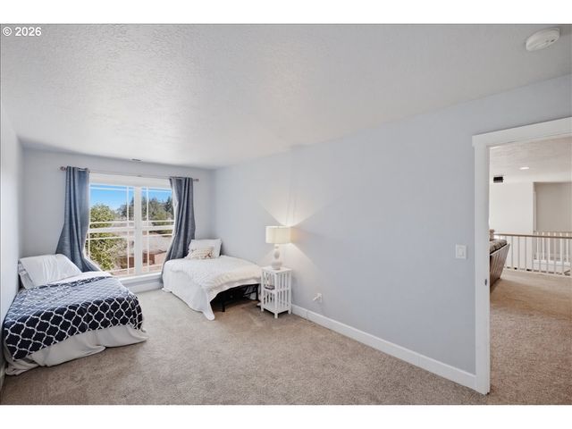 2448 Nw VIOLET Ct, Albany, OR 97321