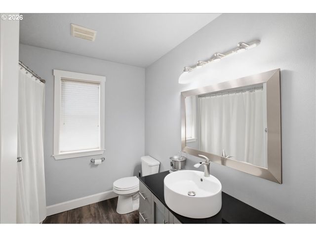 2448 Nw VIOLET Ct, Albany, OR 97321