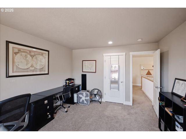 2448 Nw VIOLET Ct, Albany, OR 97321