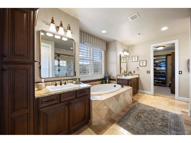 10601 Montecito Dr, Lone Tree, CO 80124