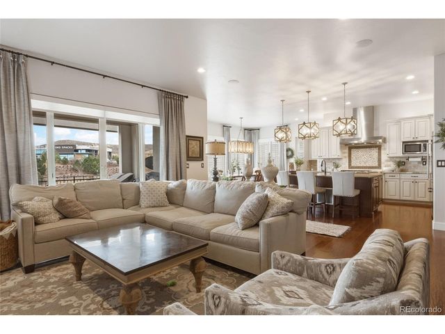 10601 Montecito Dr, Lone Tree, CO 80124