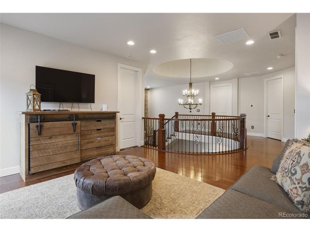 10601 Montecito Dr, Lone Tree, CO 80124