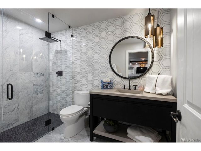 10601 Montecito Dr, Lone Tree, CO 80124