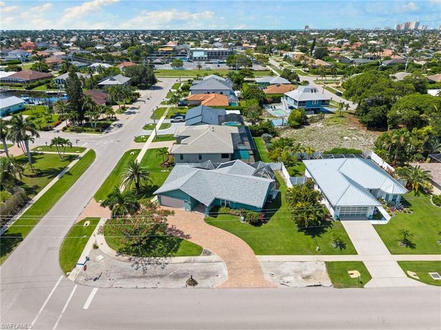 1513 Bermuda RD, Marco Island, FL 34145