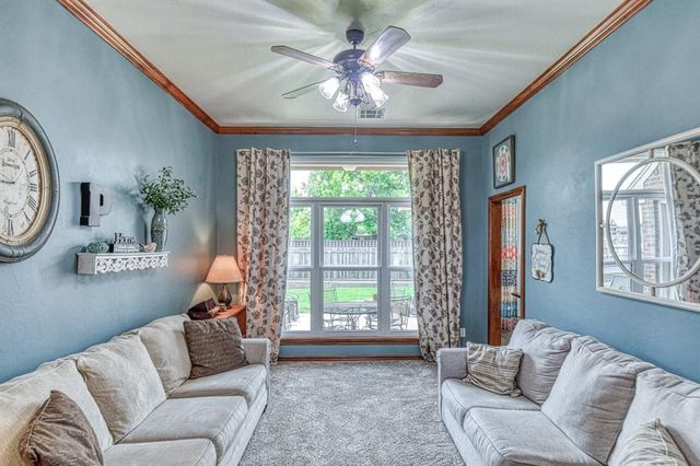 513 N Geronimo Way, Mustang, OK 73064