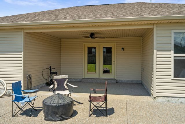 225 Leah Ct, Gallatin, TN 37066