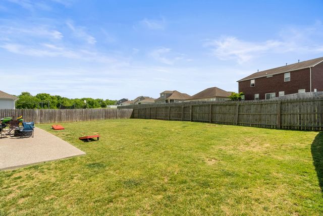 225 Leah Ct, Gallatin, TN 37066