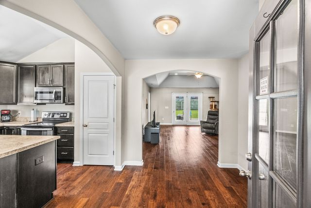 225 Leah Ct, Gallatin, TN 37066