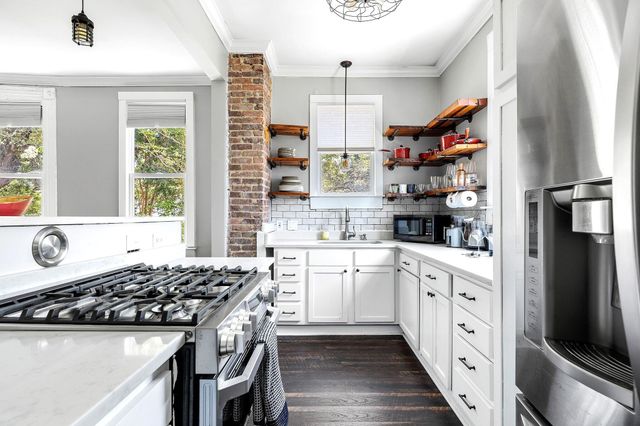 695 King Street, Charleston, SC 29403