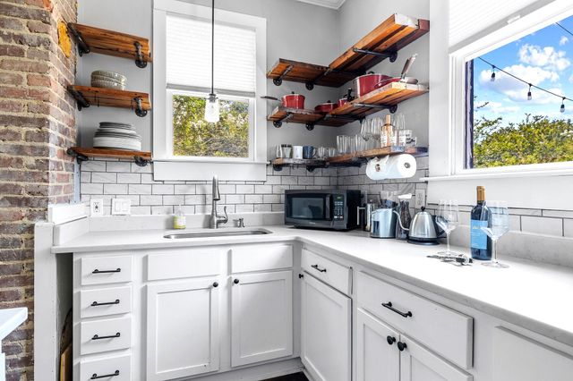 695 King Street, Charleston, SC 29403
