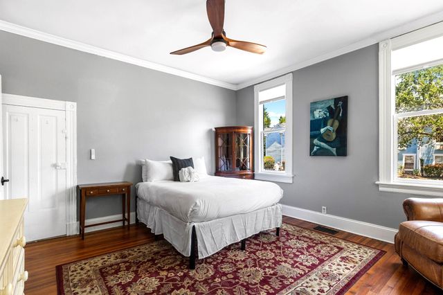 695 King Street, Charleston, SC 29403