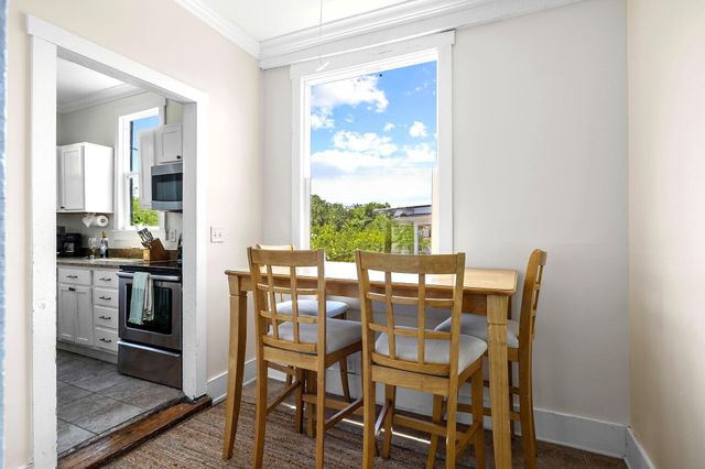 695 King Street, Charleston, SC 29403