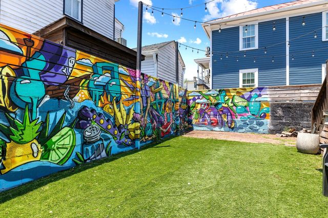 695 King Street, Charleston, SC 29403