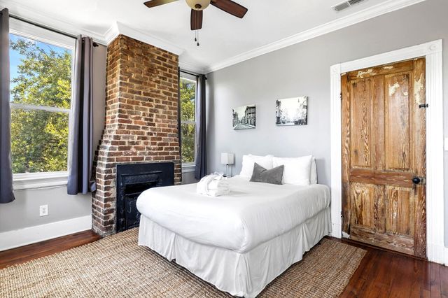 695 King Street, Charleston, SC 29403