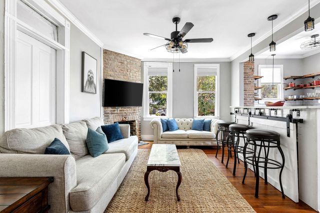 695 King Street, Charleston, SC 29403