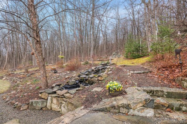 580 Oscawana Lake Road, Putnam Valley, NY 10579