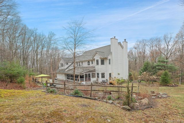 580 Oscawana Lake Road, Putnam Valley, NY 10579