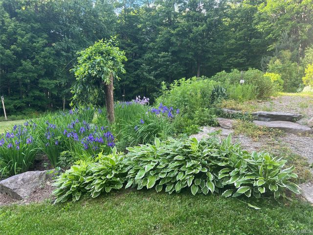 580 Oscawana Lake Road, Putnam Valley, NY 10579