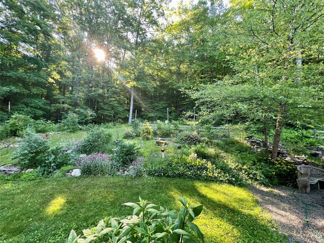 580 Oscawana Lake Road, Putnam Valley, NY 10579