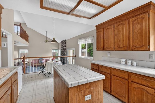 9083 Fanega Ct, Elk Grove, CA 95758