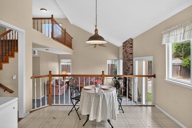 9083 Fanega Ct, Elk Grove, CA 95758