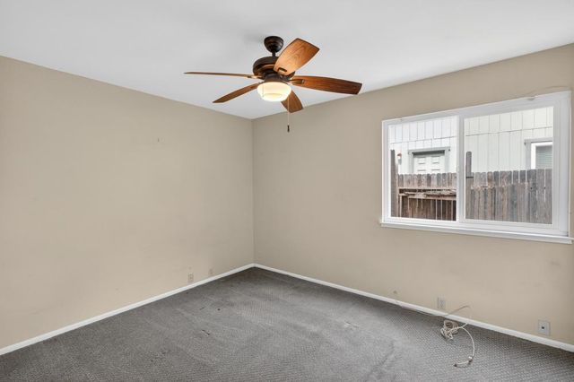 9083 Fanega Ct, Elk Grove, CA 95758