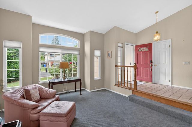 9083 Fanega Ct, Elk Grove, CA 95758