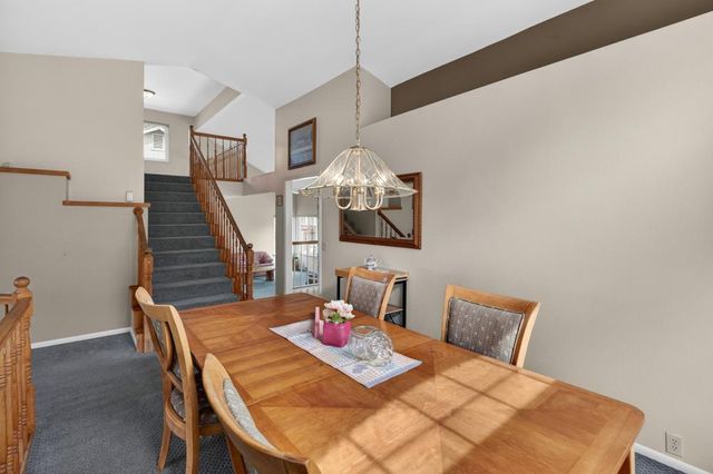 9083 Fanega Ct, Elk Grove, CA 95758