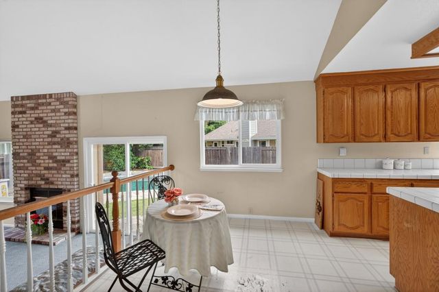 9083 Fanega Ct, Elk Grove, CA 95758