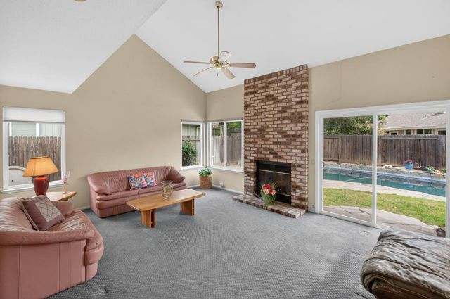 9083 Fanega Ct, Elk Grove, CA 95758