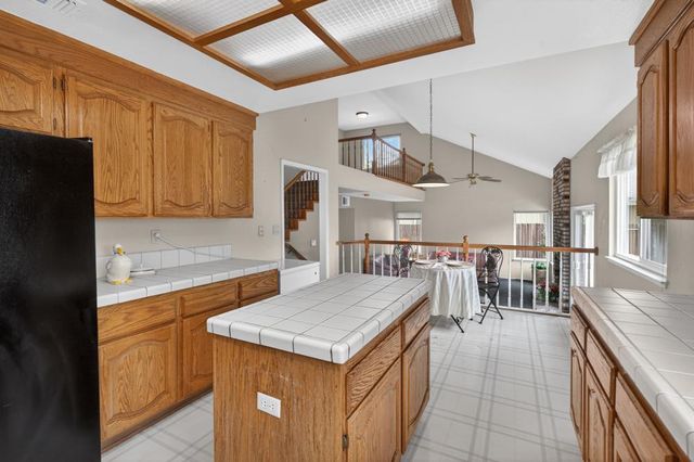 9083 Fanega Ct, Elk Grove, CA 95758