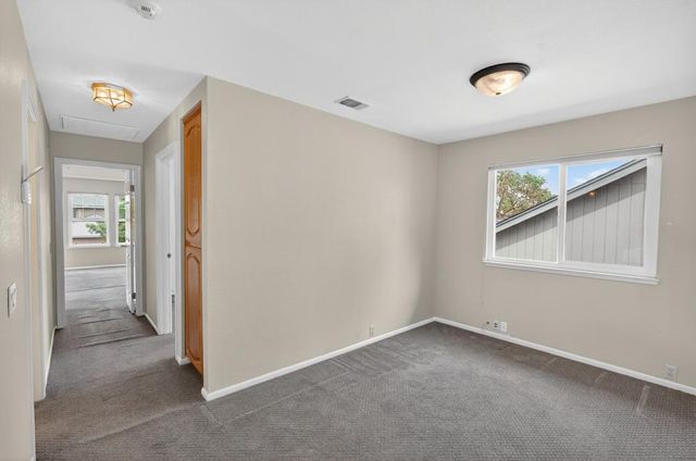 9083 Fanega Ct, Elk Grove, CA 95758