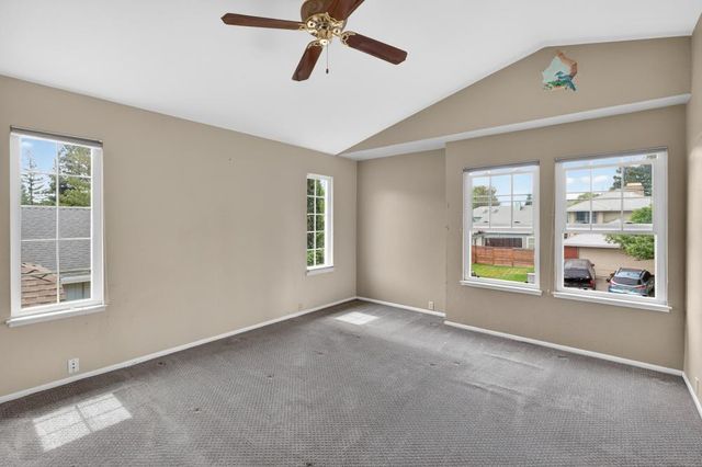 9083 Fanega Ct, Elk Grove, CA 95758