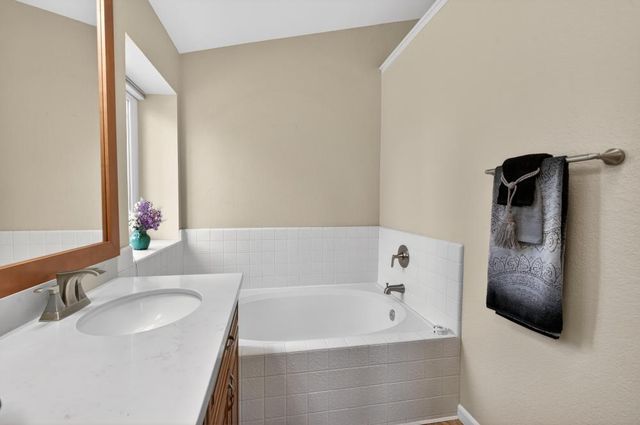 9083 Fanega Ct, Elk Grove, CA 95758