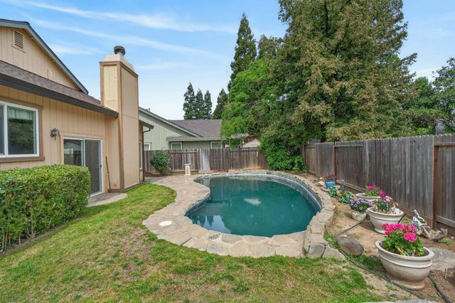 9083 Fanega Ct, Elk Grove, CA 95758