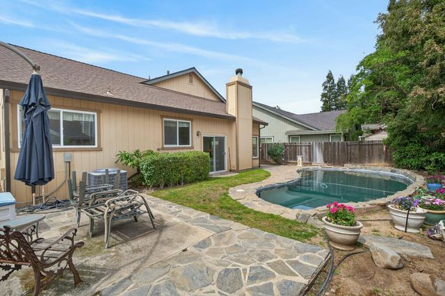 9083 Fanega Ct, Elk Grove, CA 95758