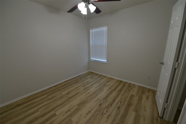 2385 Murphy Court, Red Oak, TX 75154